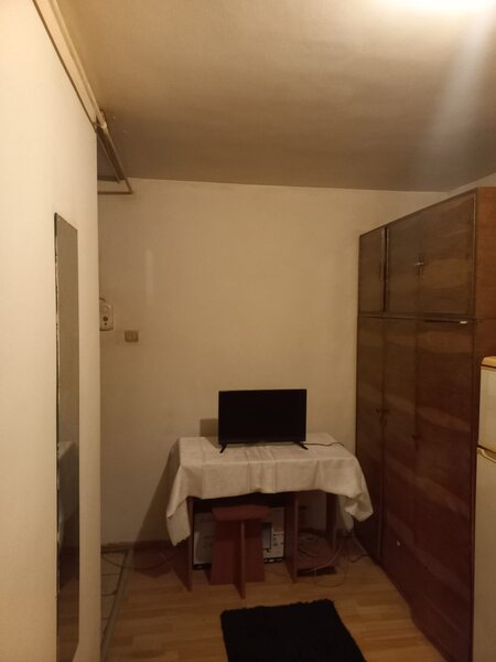 Berceni, Piata Resita